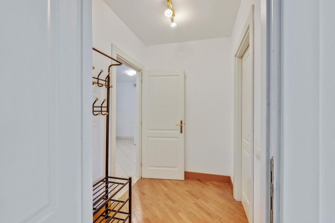 Il Broletto Apartment - Affitti Brevi Italia Lecco Luaran gambar